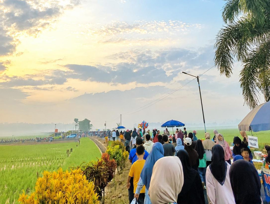 Antusiasme Masyarakat dalam Mengikuti Kegiatan Car Free Day (CFD) Desa Simbang 